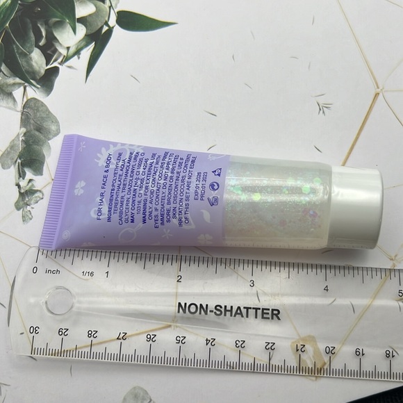 NWT Body/Face/Hair Cosmetic Festival Sequins Glitter Gell Makeup 50ml (White) - Picture 9 of 11